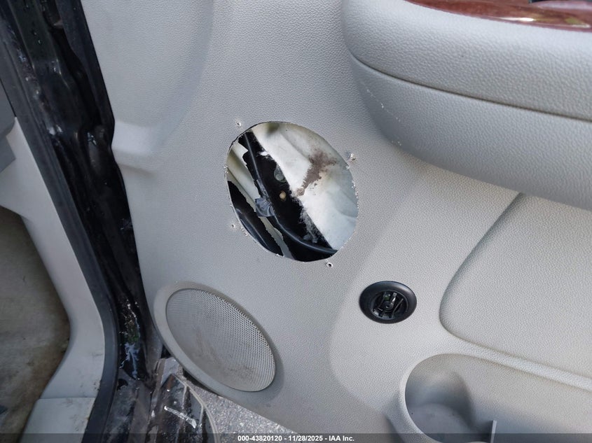 2008 GMC Yukon Xl 1500 Sle VIN: 1GKFK16328R126710 Lot: 43820120