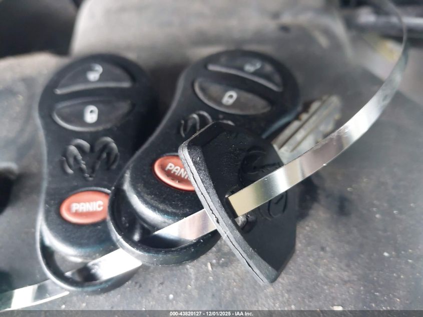 2000 Dodge Ram 1500 St VIN: 3B7HC13Y1YM235744 Lot: 43820127