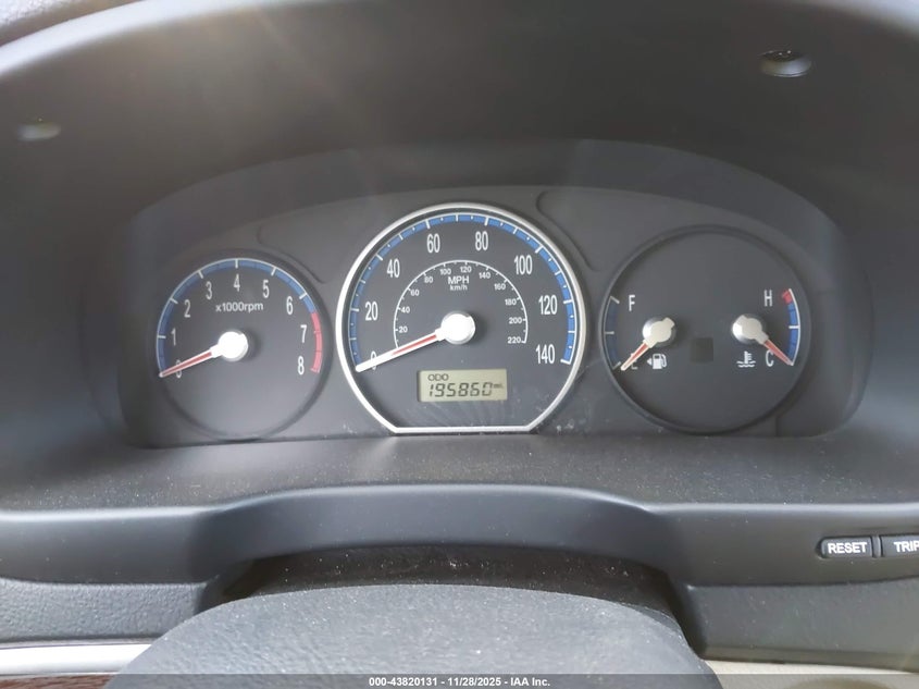 2009 Hyundai Santa Fe Gls VIN: 5NMSG13D69H331199 Lot: 43820131