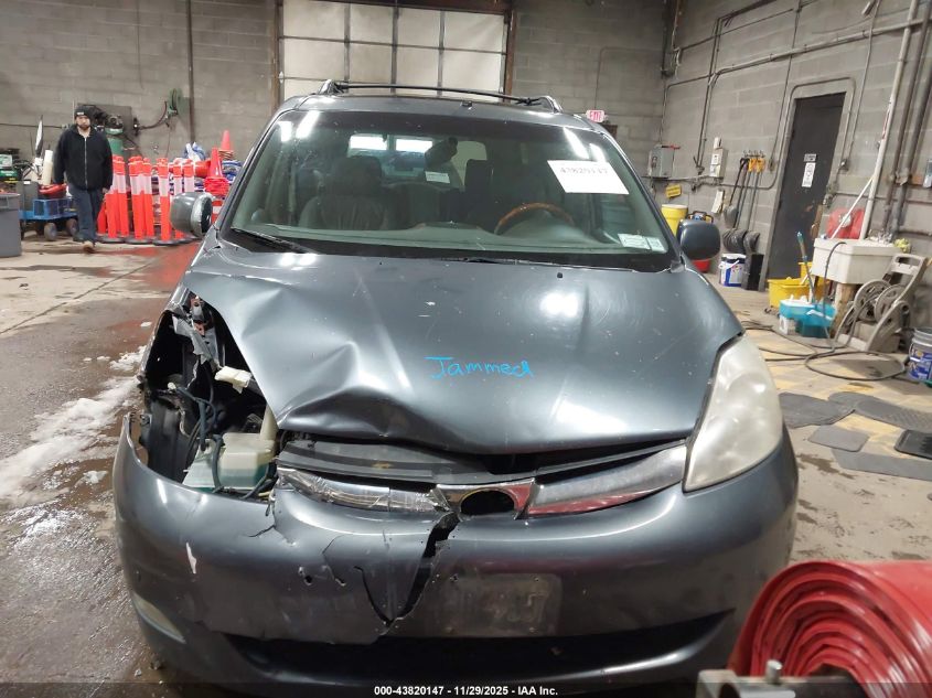 2008 Toyota Sienna Limited VIN: 5TDBK22C88S008992 Lot: 43820147