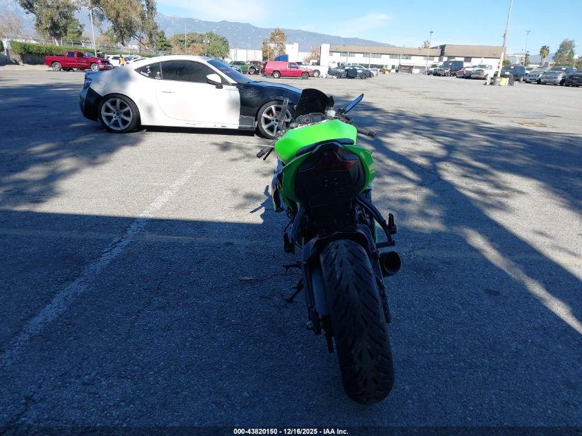 2023 Kawasaki Zx636 K VIN: JKBZXJH16PA018986 Lot: 43820150