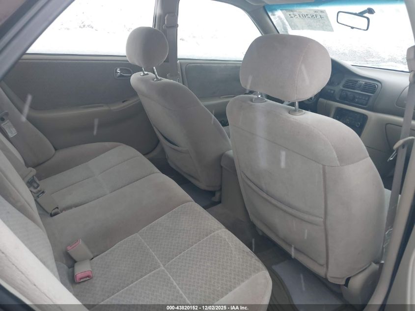 2000 Mazda 626 Es/Lx VIN: 1YVGF22C5Y5118148 Lot: 43820152