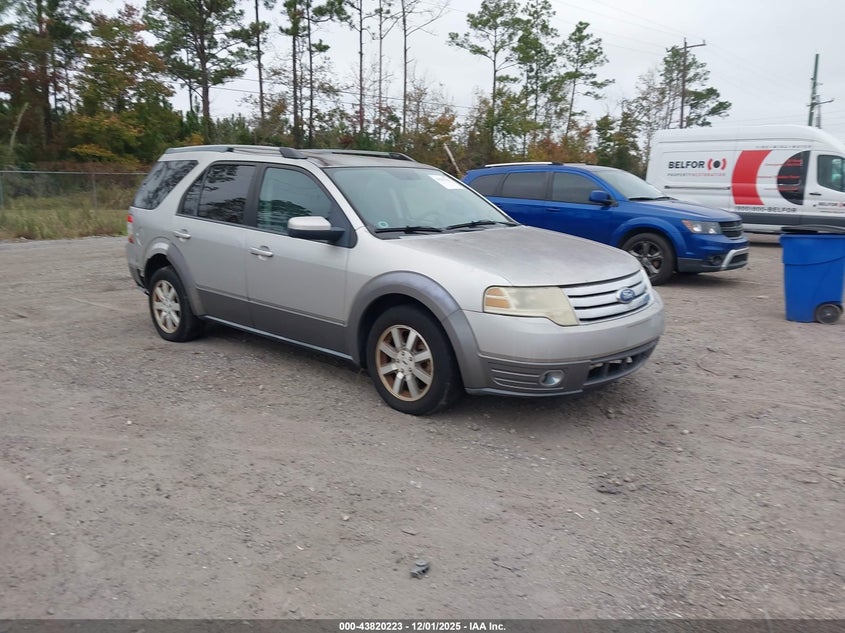 1FMDK02WX8GA10157 2008 Ford Taurus X Sel auction photo 1