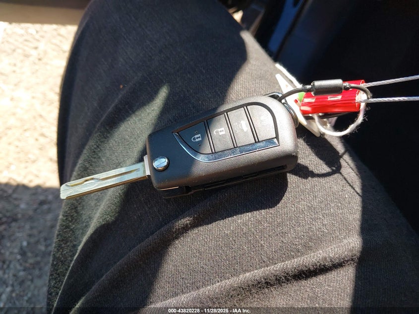 2025 Toyota Corolla Le VIN: 5YFB4MDE6SP334925 Lot: 43820228