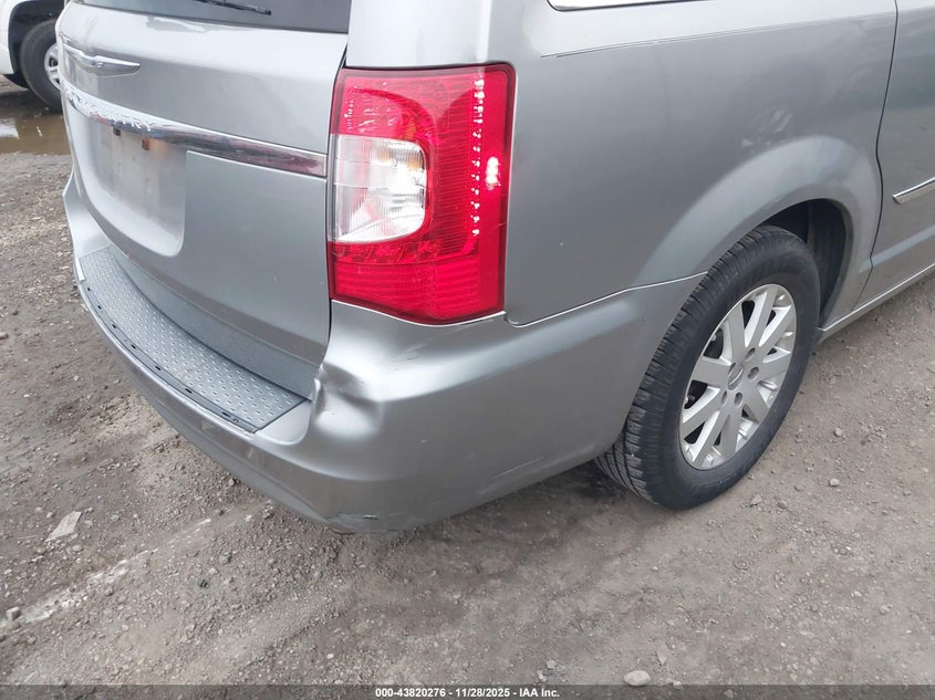 2014 Chrysler Town & Country Touring VIN: 2C4RC1BG8ER125128 Lot: 43820276