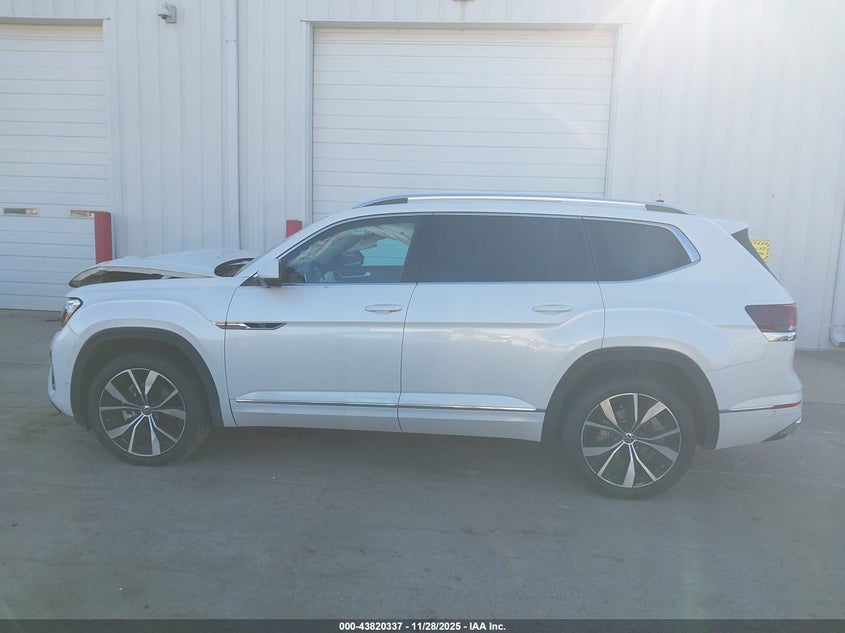 2024 Volkswagen Atlas 2.0T Sel Premium R-Line VIN: 1V2FR2CA0RC558988 Lot: 43820337