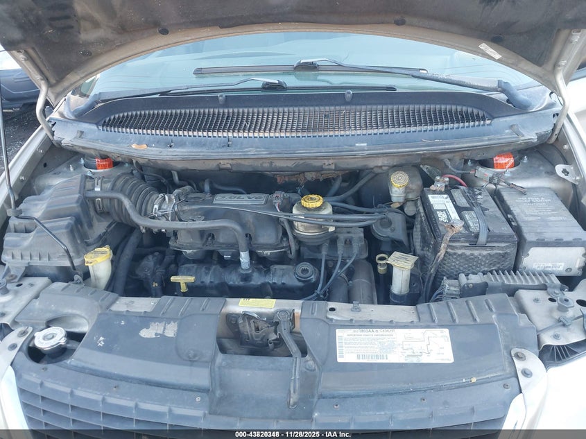 2002 Chrysler Town & Country Ex VIN: 2C4GP74LX2R725069 Lot: 43820348