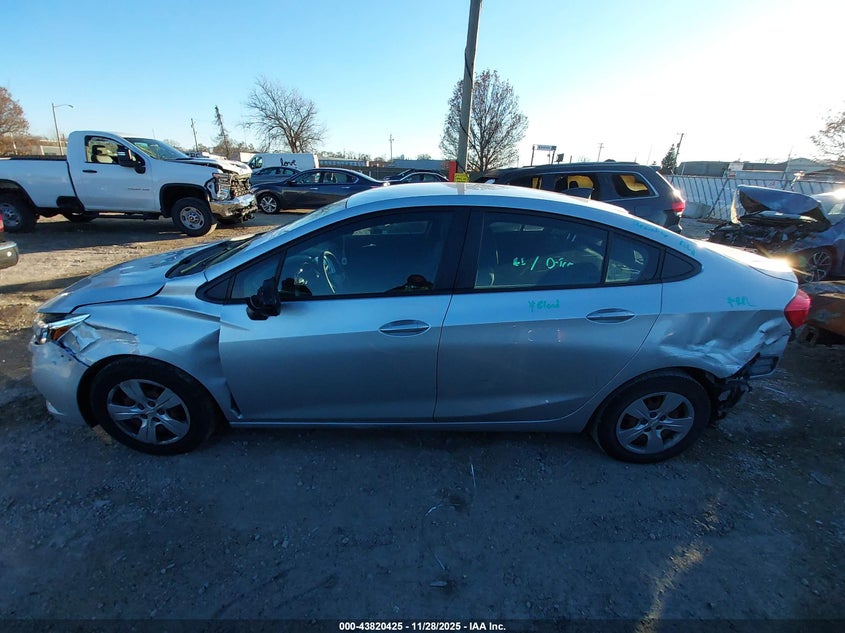 2018 Chevrolet Cruze Ls Auto VIN: 1G1BC5SM8J7130509 Lot: 43820425