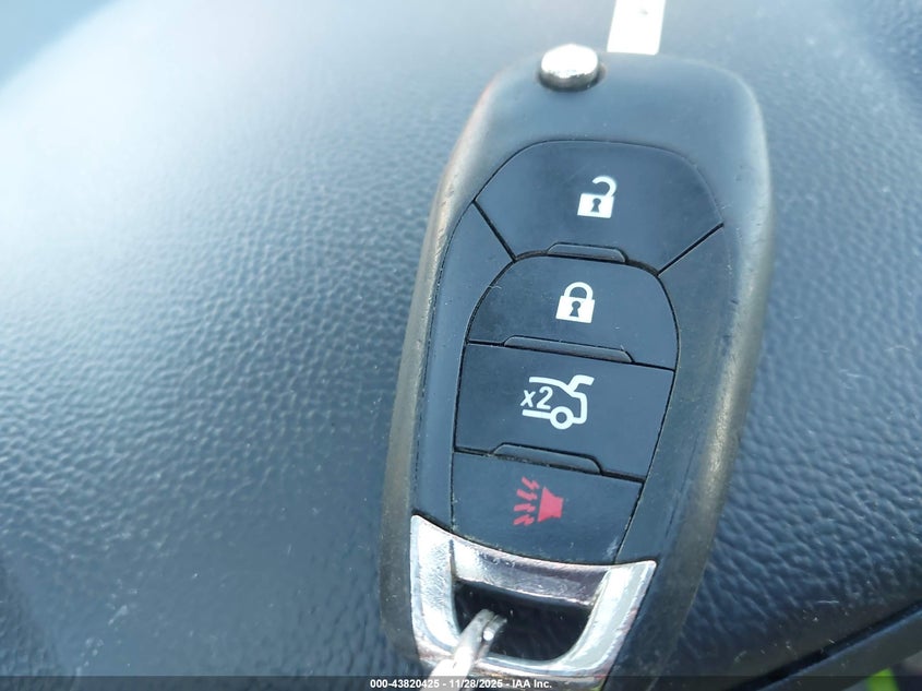 2018 Chevrolet Cruze Ls Auto VIN: 1G1BC5SM8J7130509 Lot: 43820425