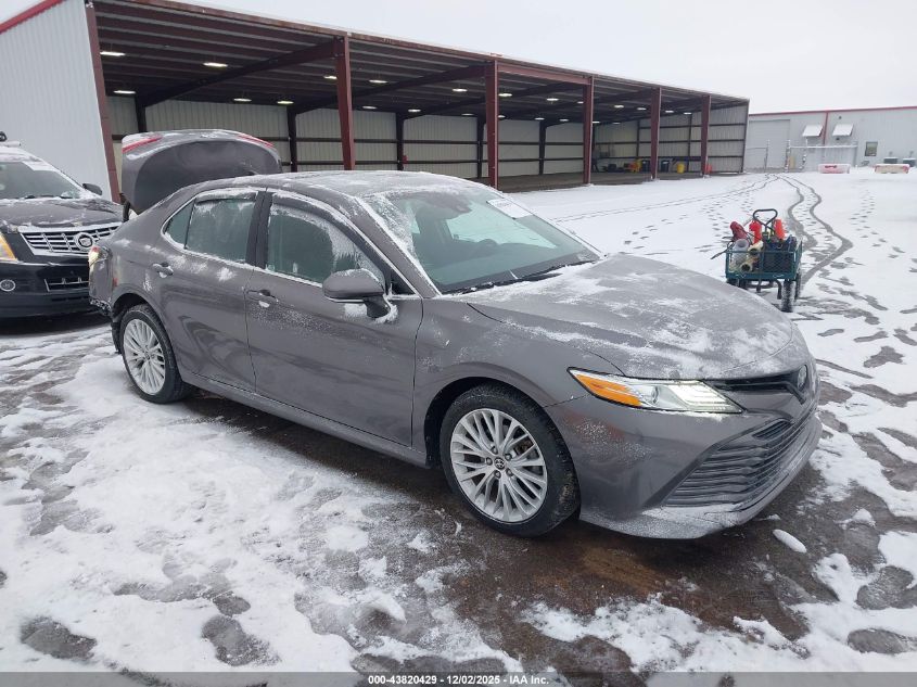 TOYOTA CAMRY XLE AWD