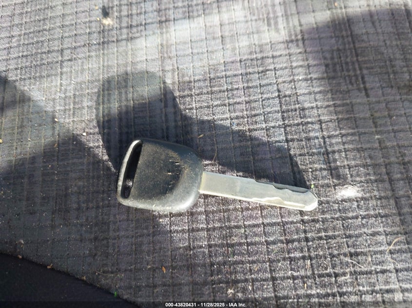 2004 Honda Cr-V Lx VIN: JHLRD68474C006617 Lot: 43820431