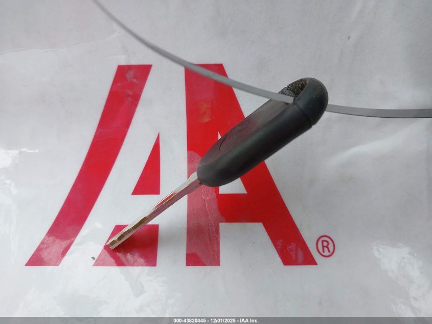 2007 Mercury Grand Marquis Ls VIN: 2MEFM75VX7X629755 Lot: 43820445