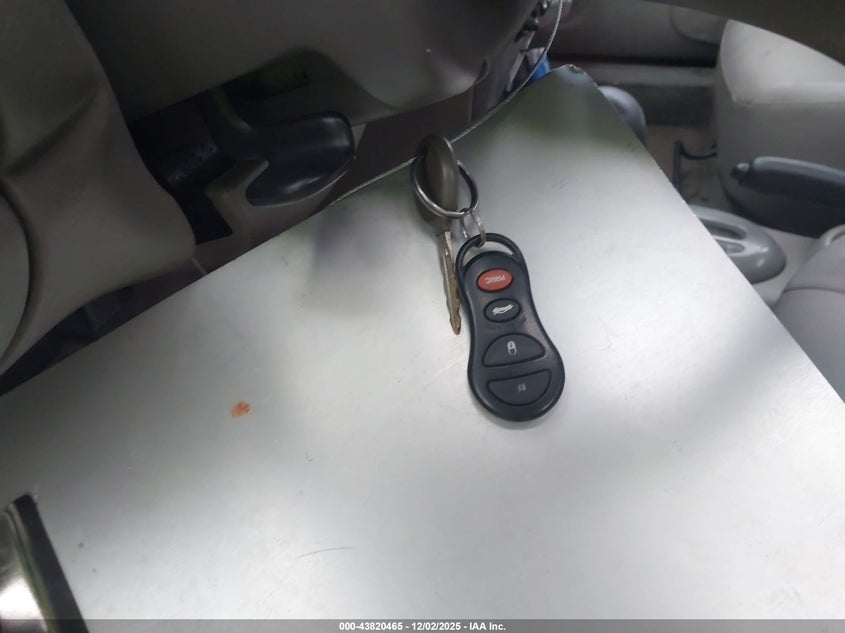 1B3ES56C84D637829 2004 DODGE NEON photo no. 11