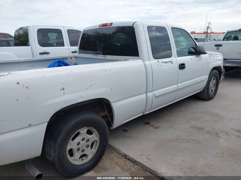 2003 Chevrolet Silverado 1500 Ls VIN: 2GCEC19T631202057 Lot: 43820536