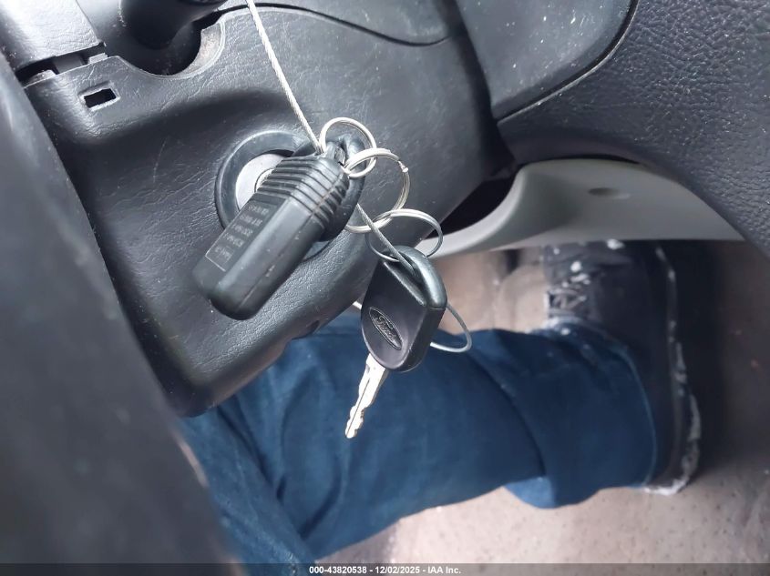 2006 Ford Focus Zx4 VIN: 1FAHP34N56W249489 Lot: 43820538