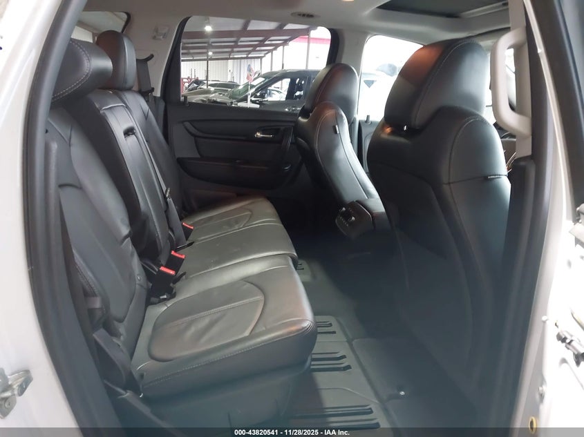 2017 Chevrolet Traverse 2Lt VIN: 1GNKRHKD5HJ335538 Lot: 43820541