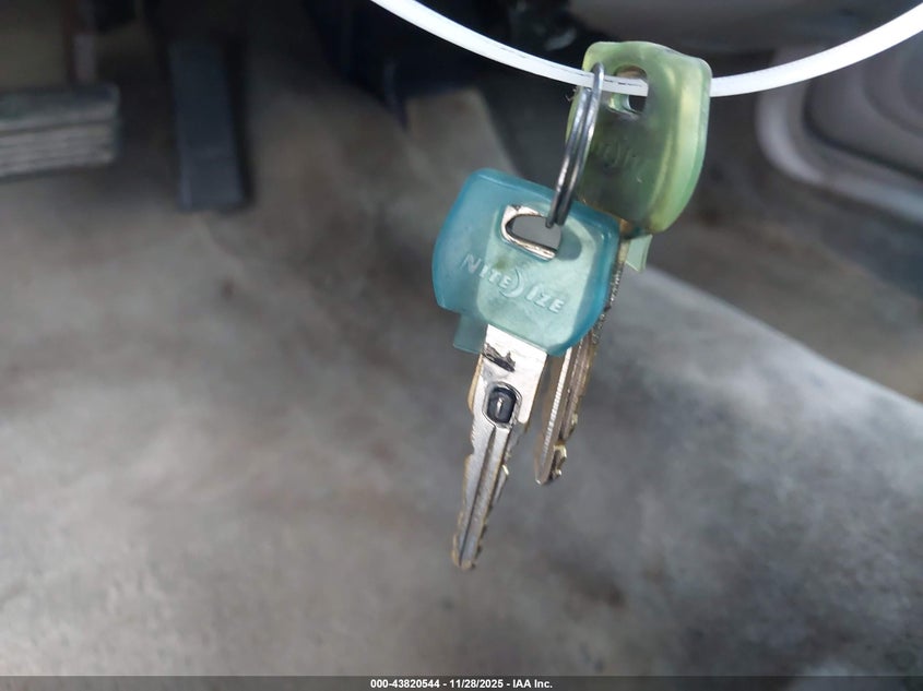 2004 Buick Century VIN: 2G4WS52JX41213146 Lot: 43820544