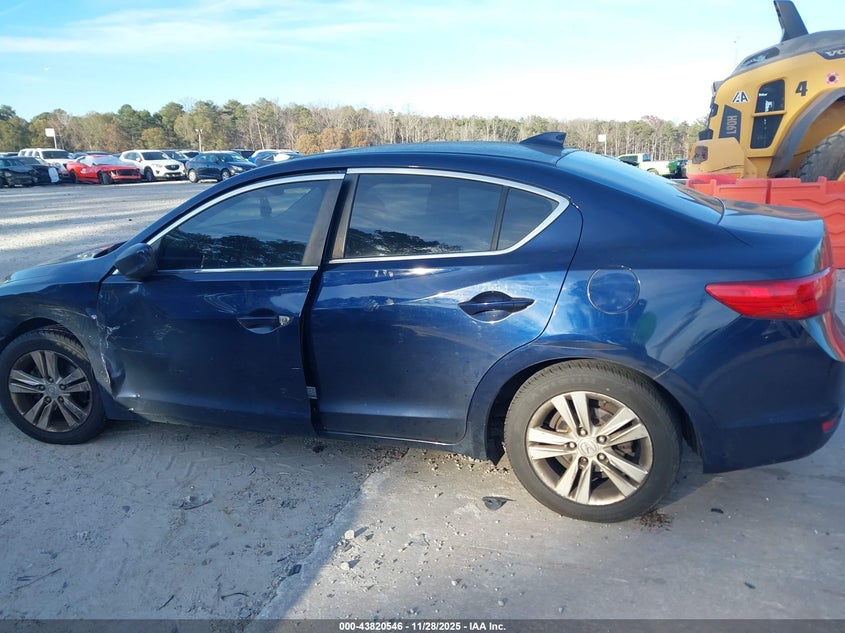 2013 Acura Ilx 2.0L VIN: 19VDE1F34DE017884 Lot: 43820546