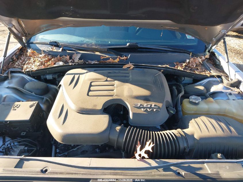 2017 Chrysler 300 300S VIN: 2C3CCABG9HH663194 Lot: 43820594