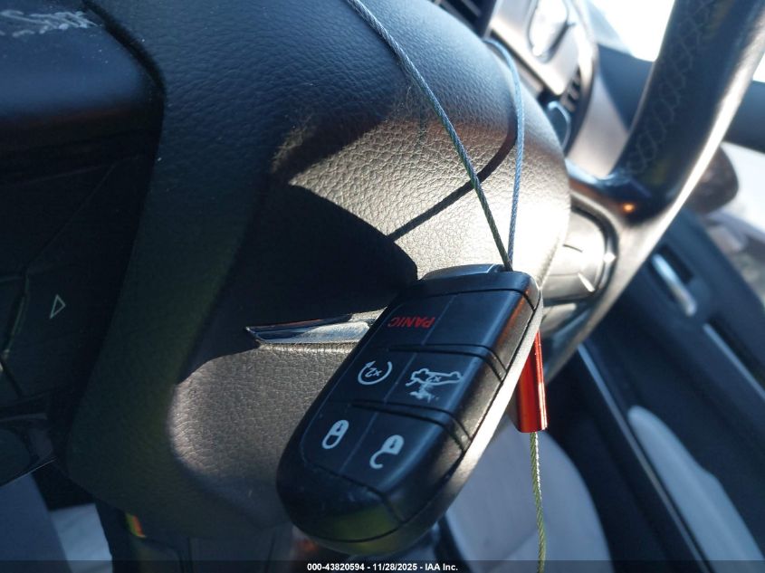 2017 Chrysler 300 300S VIN: 2C3CCABG9HH663194 Lot: 43820594