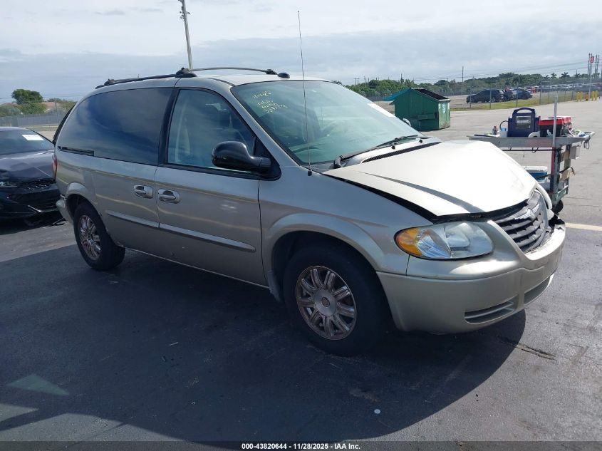2005 Chrysler Town & Country