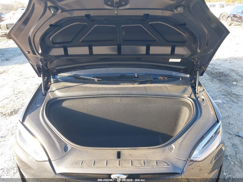 2024 Tesla Model X Long Range VIN: 7SAXCDE57RF459268 Lot: 43820671