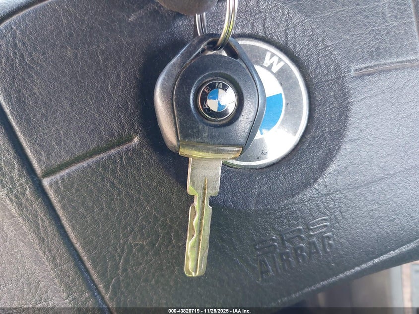 1996 BMW Z3 1.9 VIN: 4USCH7328TLB68562 Lot: 43820719