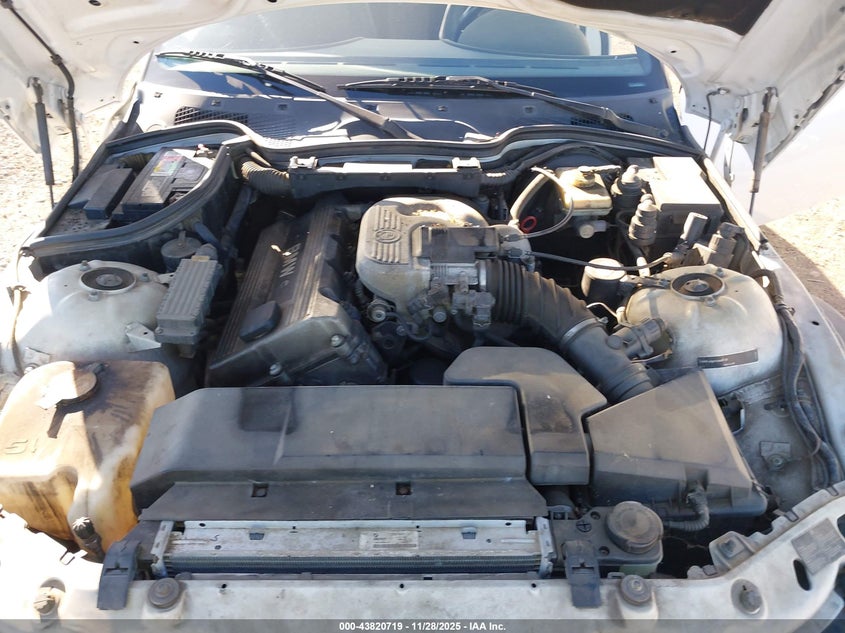 1996 BMW Z3 1.9 VIN: 4USCH7328TLB68562 Lot: 43820719