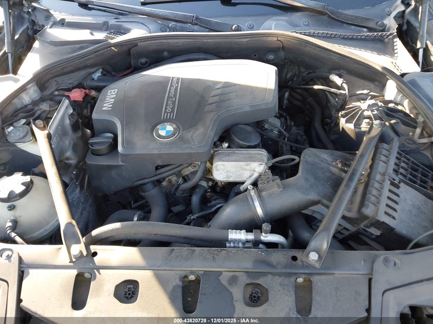 WBAXG5C50DDY34974 2013 BMW 5ER photo no. 10