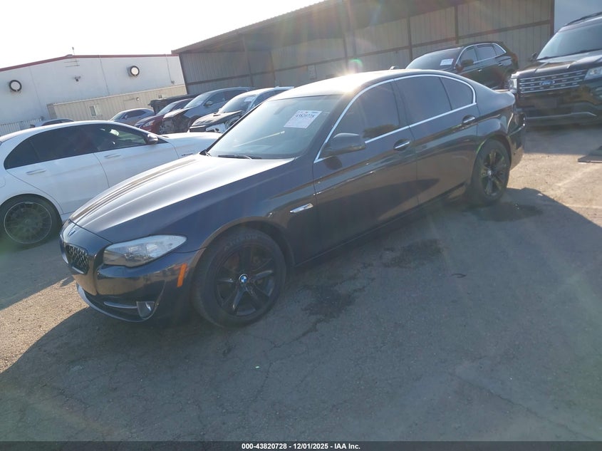 WBAXG5C50DDY34974 2013 BMW 5ER photo no. 2