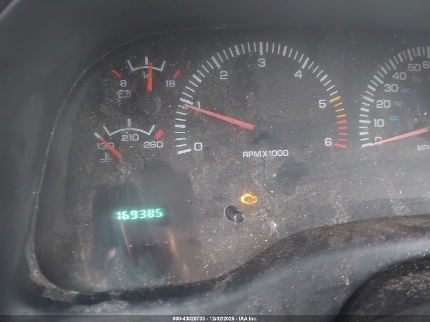 2000 Dodge Dakota Slt/Sport VIN: 1B7GL22X8YS584711 Lot: 43820733