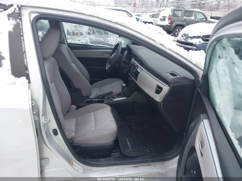 2T1BURHE5FC381442 2015 TOYOTA COROLLA photo no. 5