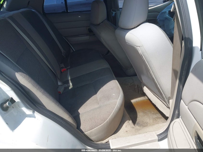 2008 Ford Crown Victoria Police/Police Interceptor VIN: 2FAFP71V48X142833 Lot: 43820823