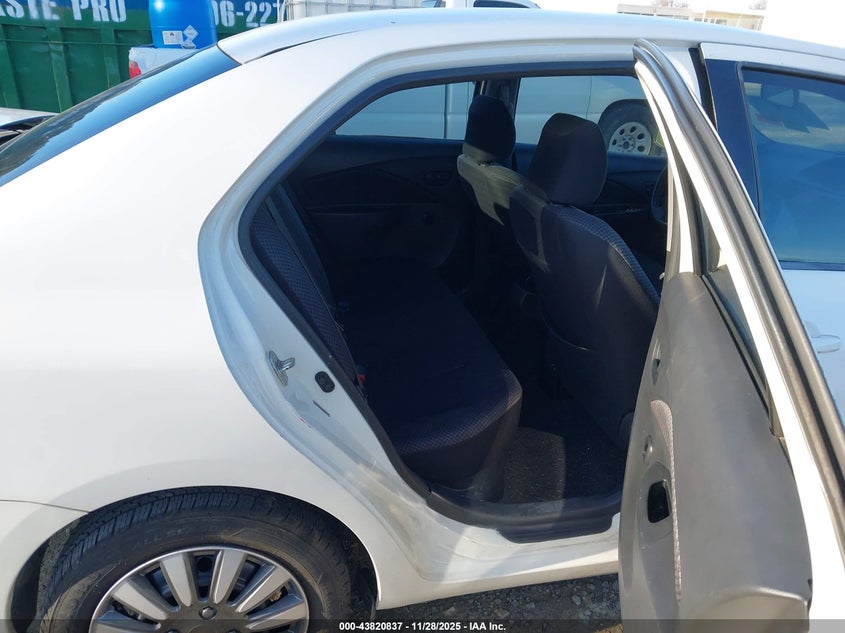 2007 Toyota Yaris VIN: JTDBT923271161644 Lot: 43820837