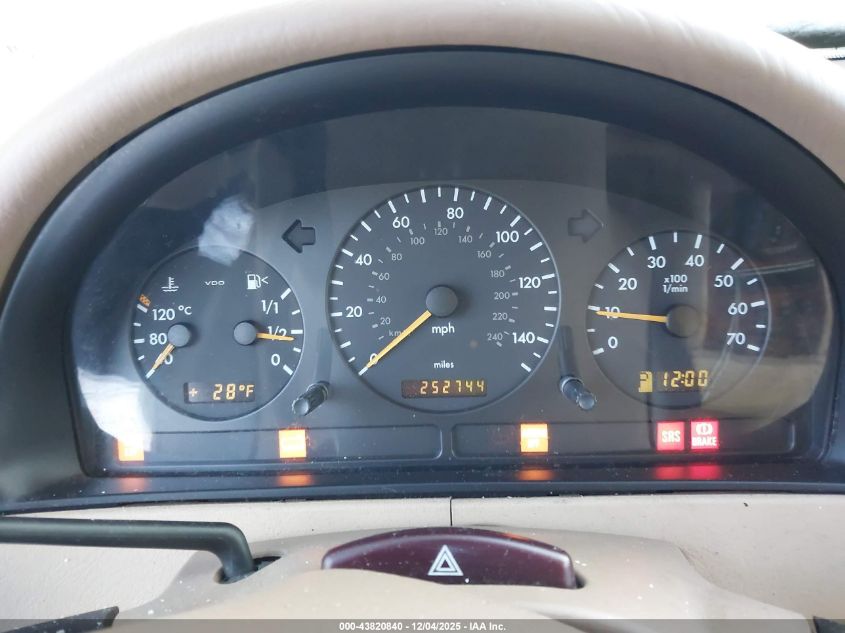 2000 Mercedes-Benz Ml 320 VIN: 4JGAB54E3YA145410 Lot: 43820840