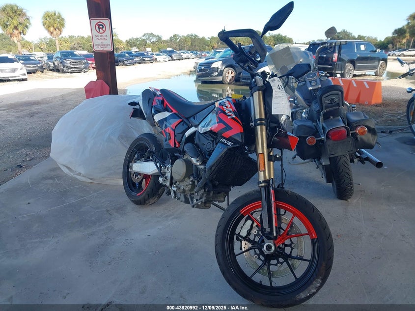 2025 Ducati Hypermotard