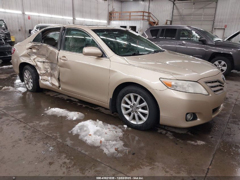 TOYOTA CAMRY XLE