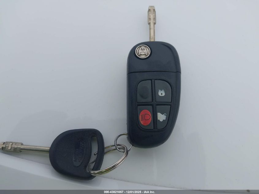 2005 Jaguar Xj Vanden Plas VIN: SAJWA82C25SG38800 Lot: 43821057