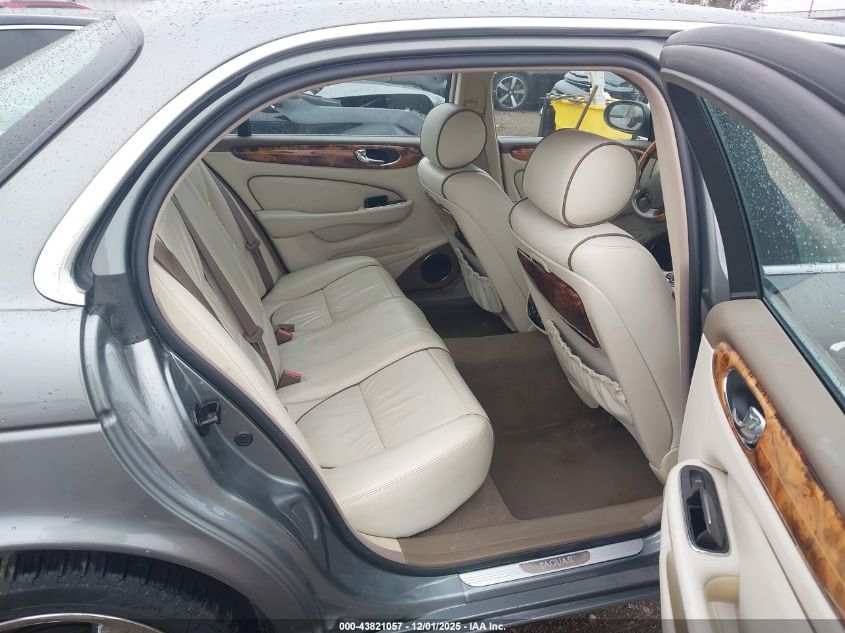 2005 Jaguar Xj Vanden Plas VIN: SAJWA82C25SG38800 Lot: 43821057