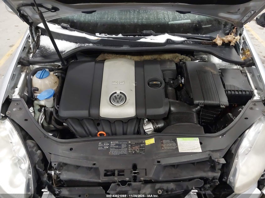 2006 Volkswagen Rabbit 4-Door VIN: WVWCR91K76W150989 Lot: 43821069