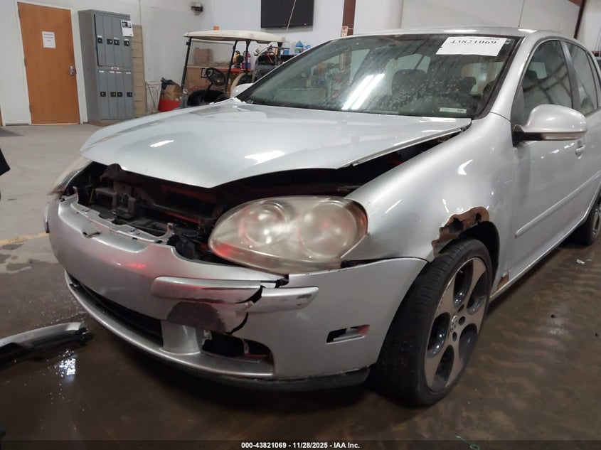 2006 Volkswagen Rabbit 4-Door VIN: WVWCR91K76W150989 Lot: 43821069