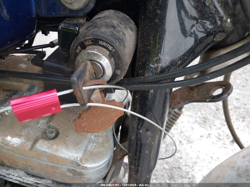 2000 Harley-Davidson Xl1200 C VIN: 1HD1CGP16YK143097 Lot: 43821101