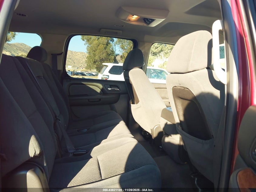 2007 GMC Yukon Xl 1500 Commercial Fleet VIN: 1GKFC16J97J302385 Lot: 43821109