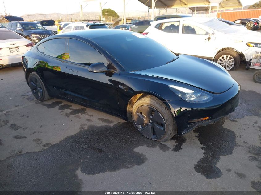 TESLA MODEL 3 REAR-WHEEL DRIVE