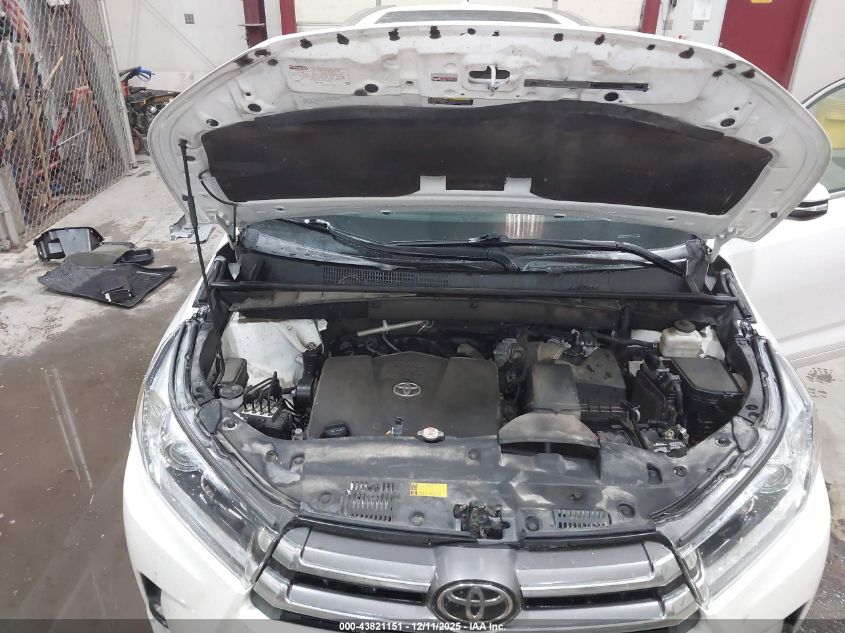 2019 Toyota Highlander Limited Platinum VIN: 5TDDZRFH4KS925373 Lot: 43821151