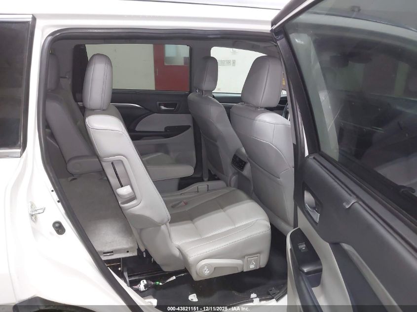 2019 Toyota Highlander Limited Platinum VIN: 5TDDZRFH4KS925373 Lot: 43821151