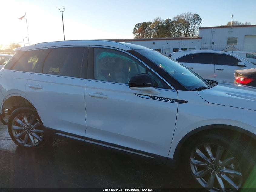2022 Lincoln Corsair Standard VIN: 5LMCJ1D9XNUL05491 Lot: 43821164