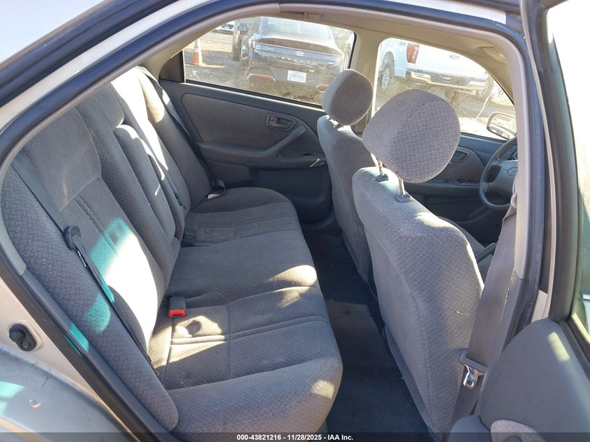 2001 Toyota Camry Le V6 VIN: 4T1BF22K01U117357 Lot: 43821216