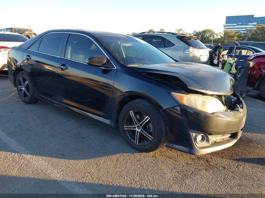 TOYOTA CAMRY SE SPORT