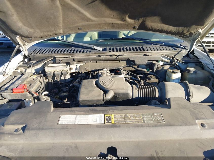 2003 Ford Expedition Eddie Bauer VIN: 1FMFU17L93LB64401 Lot: 43821425